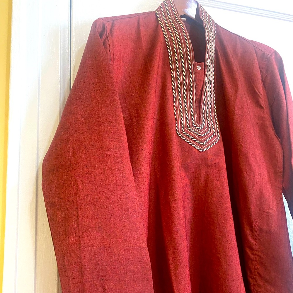 Maroon cotton kurta with V neck
